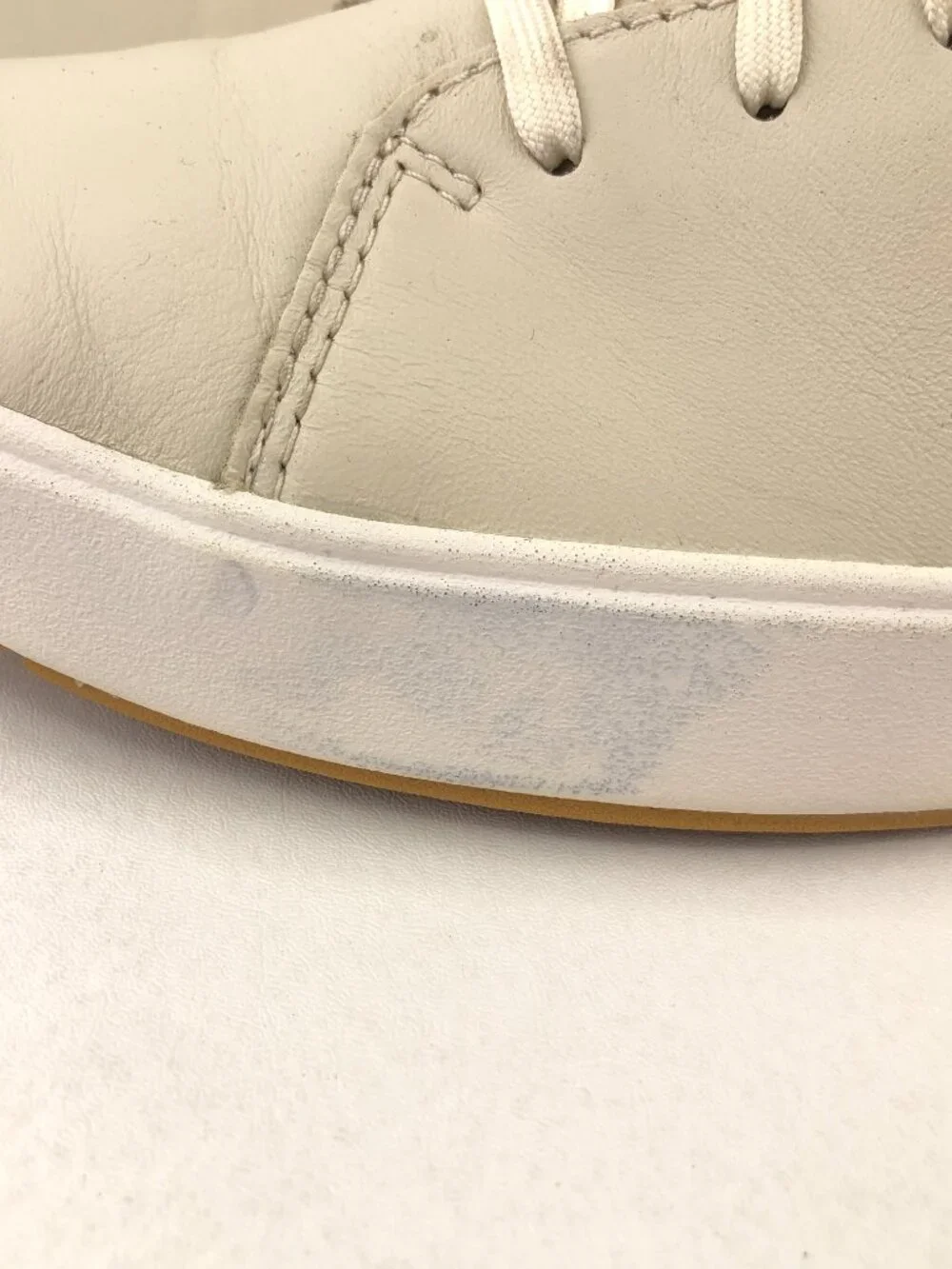 OluKai Lae‘ahi Li ‘Ili Drop-In Heel Leather Sneakers 9.5